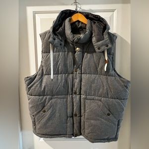 Bubble vest with detachable hood work twice.